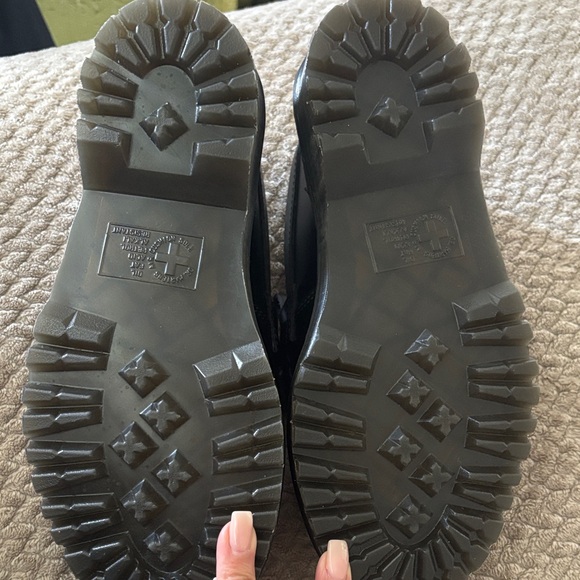 Dr. Martens Kids Black Moccasins with Tassels - Picture 4 of 6